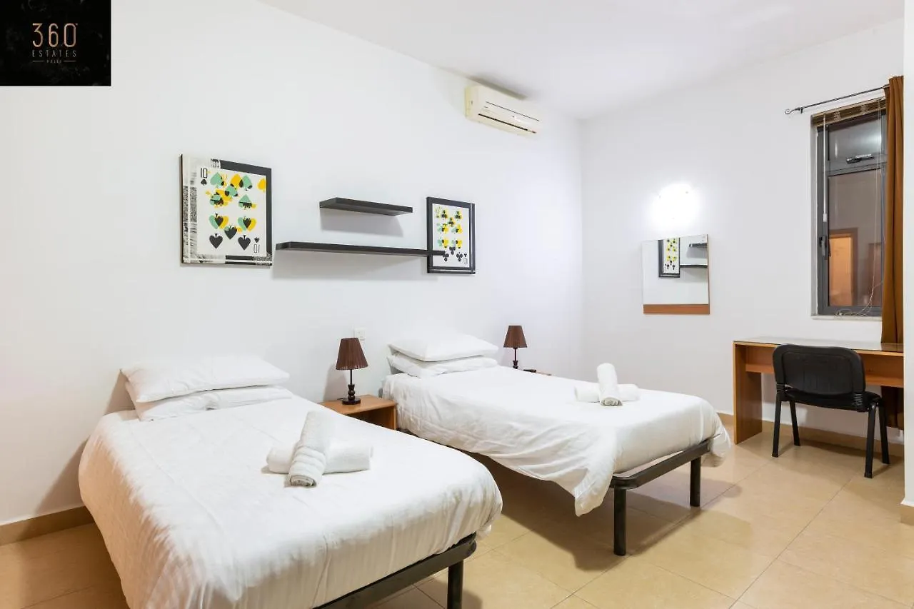 Spacious Pv Apt Close To Clubs & Schools With Wifi By 360 Estates Saint Julian's