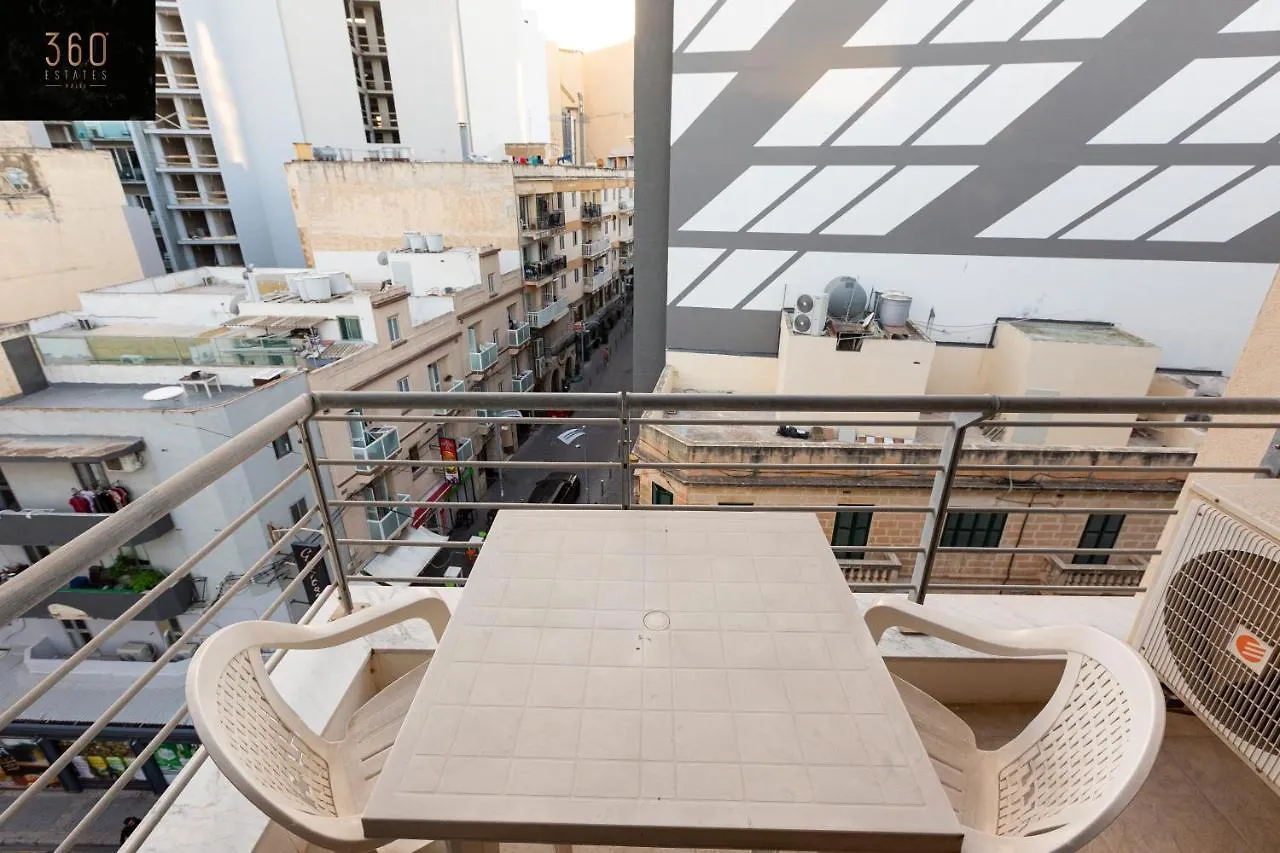 Apartment Spacious Pv Apt Close To Clubs & Schools With Wifi By 360 Estates Saint Julian's