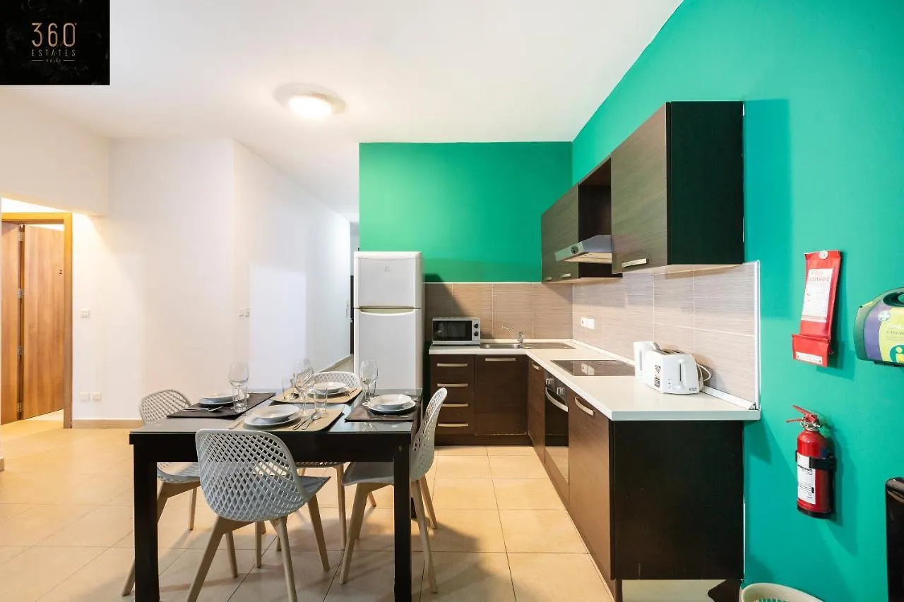 Apartment Spacious Pv Apt Close To Clubs & Schools With Wifi By 360 Estates Saint Julian's