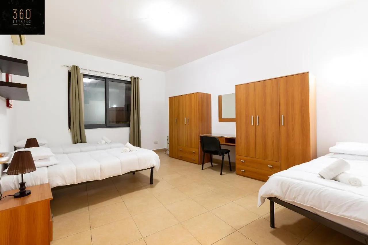 Spacious Pv Apt Close To Clubs & Schools With Wifi By 360 Estates Saint Julian's Apartment